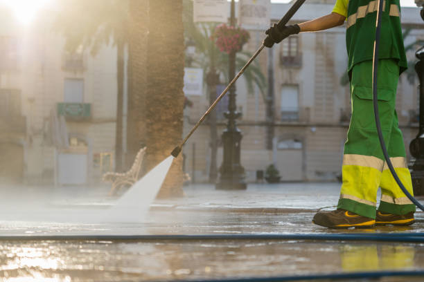 Best Patio and Deck Pressure Washing  in Temesl Valley, CA